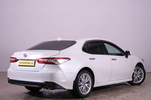 Седан Toyota Camry 2018 года, 3249000 рублей, Омск