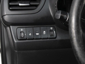 Седан Kia Rio 2015 года, 915000 рублей, Омск