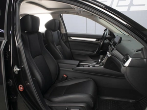 Седан Honda Accord 2021 года, 3160000 рублей, Омск