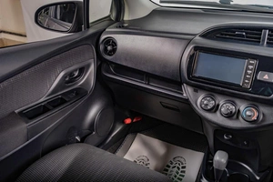 Хетчбэк Toyota Vitz 2019 года, 999000 рублей, Томск