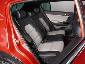 Внедорожник Kia Sportage 2016 года, 1664000 рублей, Красный Пахарь