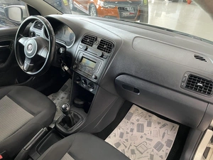 Седан Volkswagen Polo 2013 года, 747000 рублей, Солонцы