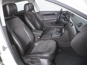 Седан Volkswagen Passat 2013 года, 1510000 рублей, Ростов-на-Дону