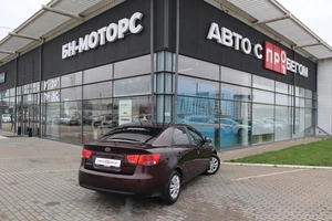 Седан Kia Cerato 2010 года, 780000 рублей, Мирное