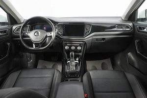 Внедорожник Volkswagen T-Roc 2021 года, 2199000 рублей, Новосибирск