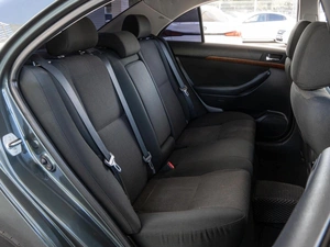Седан Toyota Avensis 2006 года, 650000 рублей, Волгоград
