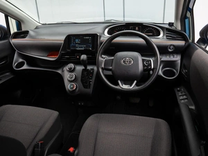 Минивэн Toyota Sienta 2019 года, 1440000 рублей, Краснодар