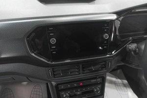 Внедорожник Volkswagen T-Cross 2020 года, 1599000 рублей, Новокузнецк