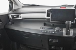 Минивэн Honda Freed 2011 года, 1009000 рублей, Кемерово