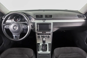 Седан Volkswagen Passat 2012 года, 959000 рублей, Пермь