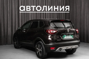 Внедорожник Renault Kaptur 2018 года, 1550000 рублей, Красноярск