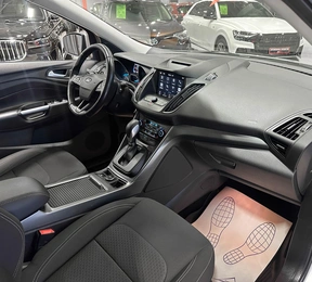 Внедорожник Ford Kuga 2018 года, 1650000 рублей, Красноярск