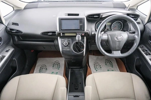 Минивэн Toyota Wish 2010 года, 1249000 рублей, Красноярск