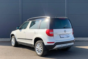 Внедорожник Skoda Yeti 2015 года, 910000 рублей, Солонцы