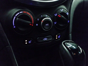 Седан Hyundai Solaris 2015 года, 1035000 рублей, Красноярск