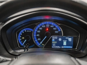 Универсал Toyota Corolla Fielder 2017 года, 1315000 рублей, Красноярск