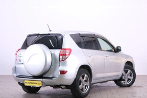 Внедорожник Toyota RAV4 2012 года, 1529000 рублей, Омск