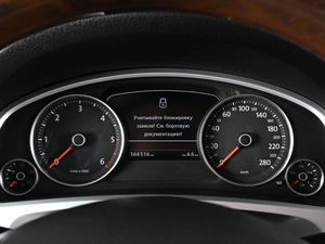 Внедорожник Volkswagen Touareg 2013 года, 2310000 рублей, Аксай