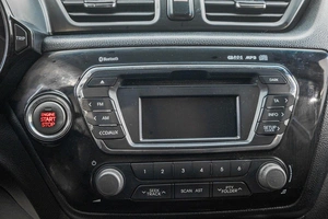 Седан Kia Rio 2012 года, 799000 рублей, Барнаул