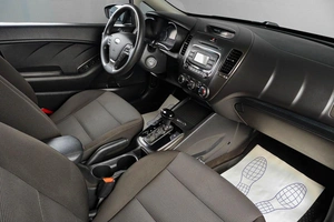 Седан Kia Cerato 2017 года, 1479000 рублей, Тюмень