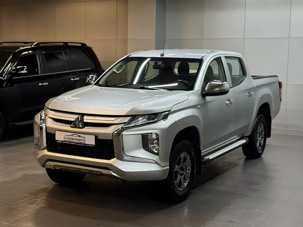 Пикап Mitsubishi L200 2019 года, 1997000 рублей, Красноярск