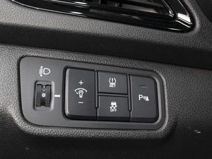 Седан Hyundai Solaris 2020 года, 1820000 рублей, Омск