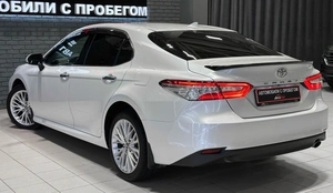 Седан Toyota Camry 2019 года, 2907000 рублей, Красноярск