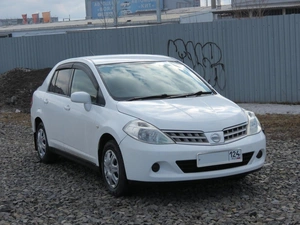 Седан Nissan Tiida Latio 2011 года, 530000 рублей, Красноярск