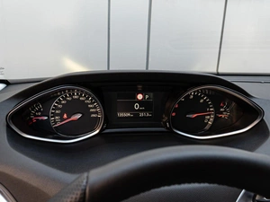 Хетчбэк Peugeot 308 2019 года, 1515000 рублей, Краснодар