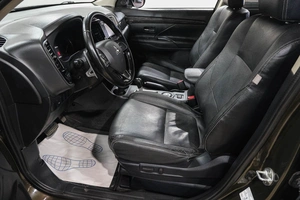Внедорожник Mitsubishi Outlander 2015 года, 2049000 рублей, Новокузнецк