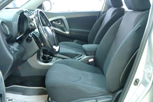 Внедорожник Toyota RAV4 2010 года, 1499000 рублей, Омск