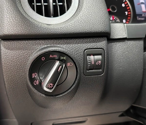 Внедорожник Volkswagen Tiguan 2012 года, 1397000 рублей, Красноярск