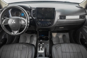 Внедорожник Mitsubishi Outlander 2013 года, 1249000 рублей, Барнаул