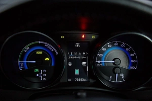 Хетчбэк Toyota Auris 2016 года, 1550000 рублей, Красноярск