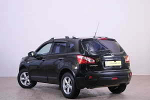 Внедорожник Nissan Qashqai 2010 года, 1049000 рублей, Омск