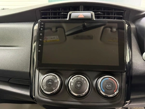 Седан Toyota Corolla Axio 2017 года, 980000 рублей, Ачинск