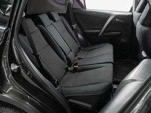 Внедорожник Toyota RAV4 2016 года, 2379000 рублей, Тюмень