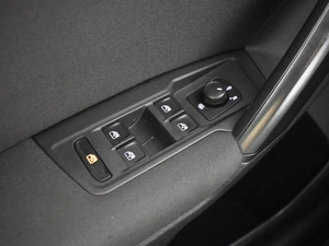 Внедорожник Volkswagen Tiguan 2017 года, 1847100 рублей, Казань