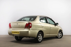 Седан Toyota Platz 2002 года, 249000 рублей, Новосибирск