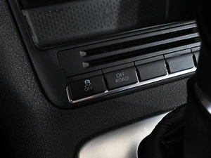 Внедорожник Volkswagen Tiguan 2012 года, 1499000 рублей, Ростов-на-Дону