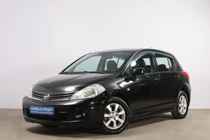 Хетчбэк Nissan Tiida 2012 года, 829000 рублей, Новосибирск