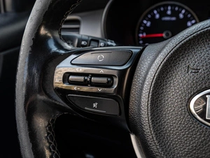 Седан Kia Rio 2019 года, 1330000 рублей, Краснодар