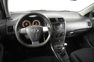 Седан Toyota Corolla 2012 года, 867100 рублей, Казань