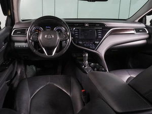 Седан Toyota Camry 2019 года, 2599000 рублей, Воронеж
