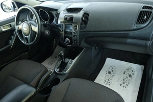 Седан Kia Cerato 2009 года, 979000 рублей, Омск