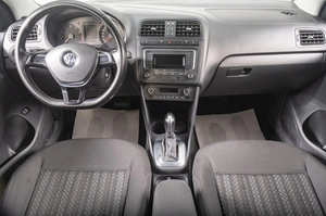 Седан Volkswagen Polo 2018 года, 1269000 рублей, Томск