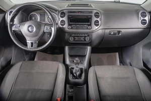 Внедорожник Volkswagen Tiguan 2013 года, 899000 рублей, Томск