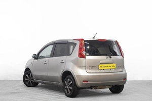 Хетчбэк Nissan Note 2005 года, 389000 рублей, Барнаул