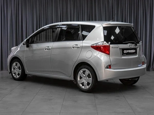 Хетчбэк Toyota Ractis 2012 года, 999000 рублей, Тюмень