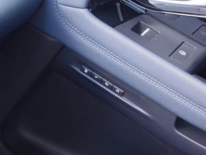 Внедорожник Land Rover Range Rover Evoque 2019 года, 3160000 рублей, Владимир